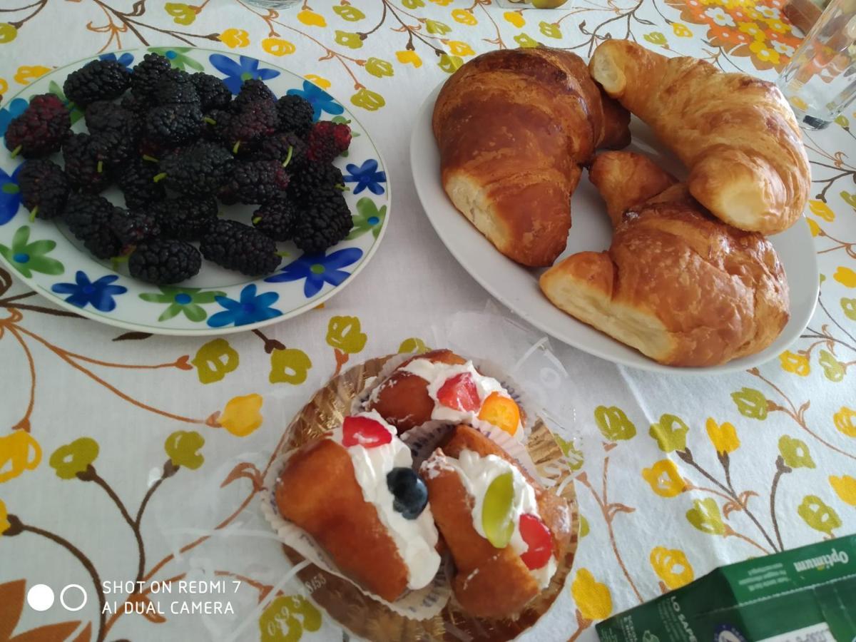B&B Mariele Baronissi Bagian luar foto