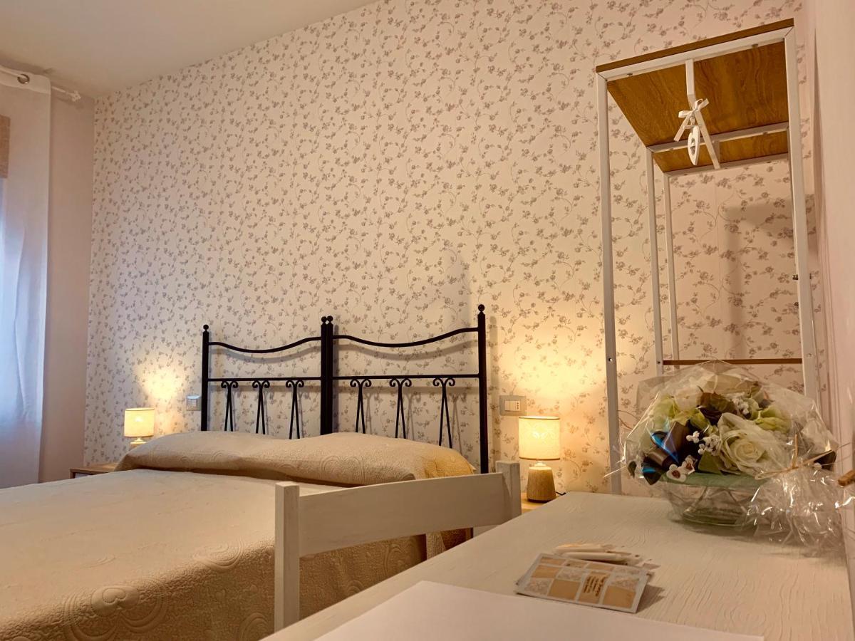 B&B Mariele Baronissi Bagian luar foto